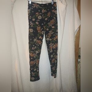 Coco & Carmen Black & Floral Print Leggings With Zippered Pockets Size: S/M